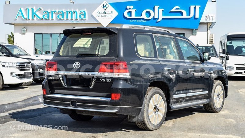 Big with watermark toyota land cruiser cabo delgado import dubai 6482