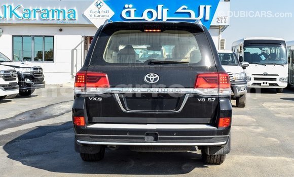 Comprar Importar Toyota Land Cruiser Preto Carro em Import - Dubai em Cabo Delgado Comprar Importar Toyota Land Cruiser Preto Carro em Import - Dubai em Cabo Delgado