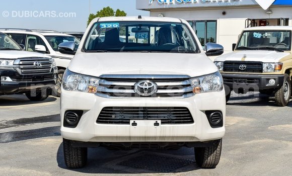 Comprar Importar Toyota Hilux Branco Carro em Import - Dubai em Cabo Delgado Comprar Importar Toyota Hilux Branco Carro em Import - Dubai em Cabo Delgado