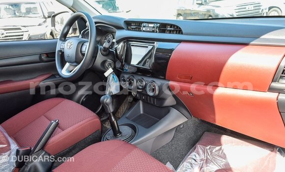 Comprar Importar Toyota Hilux Branco Carro em Import - Dubai em Cabo Delgado Comprar Importar Toyota Hilux Branco Carro em Import - Dubai em Cabo Delgado