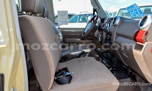 Comprar Importar Toyota Land Cruiser Bege Carro em Import - Dubai em Cabo Delgado Comprar Importar Toyota Land Cruiser Bege Carro em Import - Dubai em Cabo Delgado