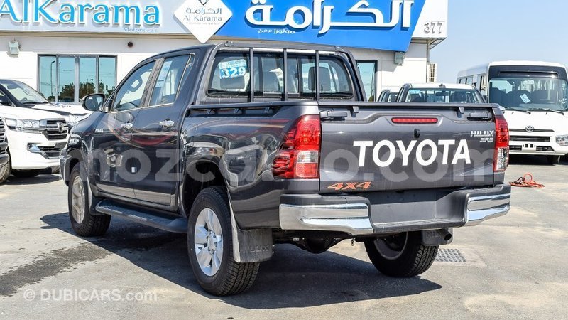 Big with watermark toyota hilux cabo delgado import dubai 6487