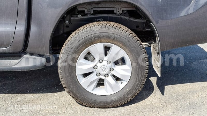 Big with watermark toyota hilux cabo delgado import dubai 6487