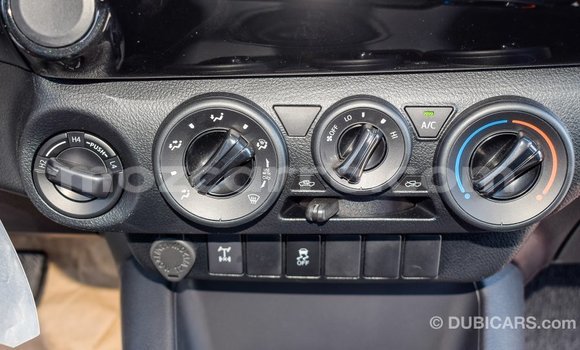 Tenga Imported Toyota Hilux Zvimwe Mota in Import - Dubai in Cabo Delgado Tenga Imported Toyota Hilux Zvimwe Mota in Import - Dubai in Cabo Delgado