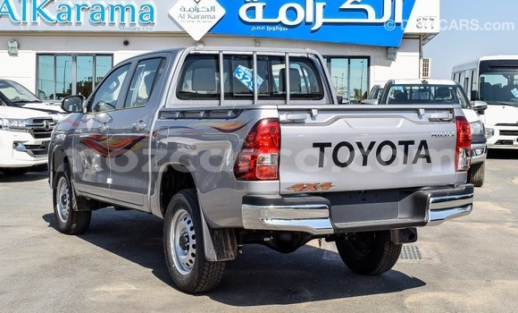 Tenga Imported Toyota Hilux Zvimwe Mota in Import - Dubai in Cabo Delgado Tenga Imported Toyota Hilux Zvimwe Mota in Import - Dubai in Cabo Delgado