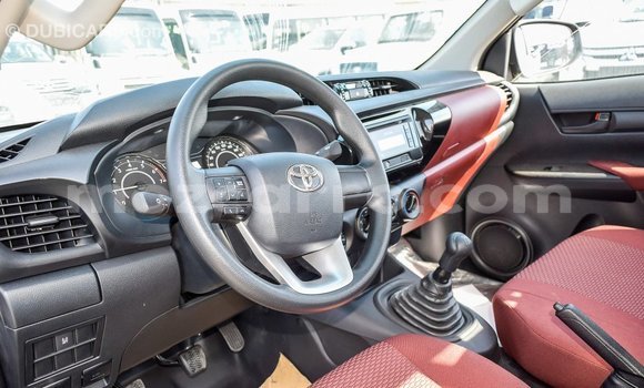Comprar Importar Toyota Hilux De outros Carro em Import - Dubai em Cabo Delgado Comprar Importar Toyota Hilux De outros Carro em Import - Dubai em Cabo Delgado