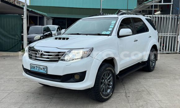 パールホワイト　4本セット Cars for sale in mozambique - mozcarro