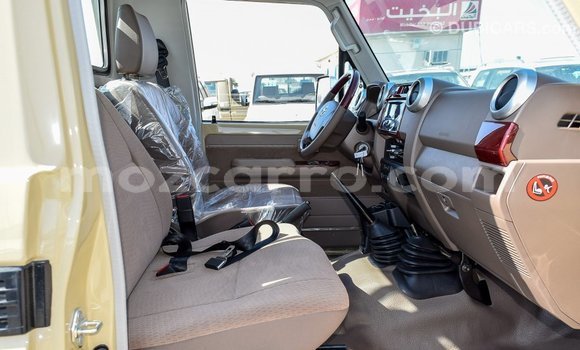Comprar Importar Toyota Land Cruiser Bege Carro em Import - Dubai em Cabo Delgado Comprar Importar Toyota Land Cruiser Bege Carro em Import - Dubai em Cabo Delgado