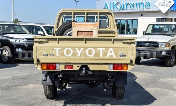 Comprar Importar Toyota Land Cruiser Bege Carro em Import - Dubai em Cabo Delgado Comprar Importar Toyota Land Cruiser Bege Carro em Import - Dubai em Cabo Delgado
