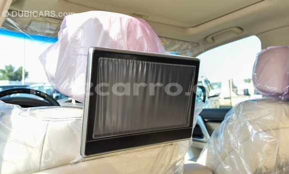 Tenga Imported Toyota Land Cruiser Chena Mota in Import - Dubai in Cabo Delgado Tenga Imported Toyota Land Cruiser Chena Mota in Import - Dubai in Cabo Delgado