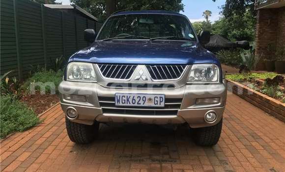 Buy Used Mitsubishi Colt Blue Car in Maputo in Maputo Buy Used Mitsubishi Colt Blue Car in Maputo in Maputo