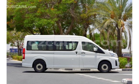 Buy Import Toyota Hiace White Car in Import - Dubai in Cabo Delgado Buy Import Toyota Hiace White Car in Import - Dubai in Cabo Delgado