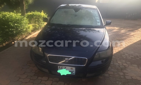 Comprar Usado Volvo S40 Azul Carro em Maputo em Maputo