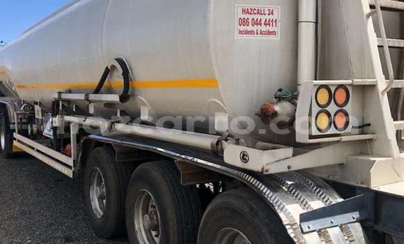 Buy Used Toyota Dyna White Truck in Maputo in Maputo Buy Used Toyota Dyna White Truck in Maputo in Maputo