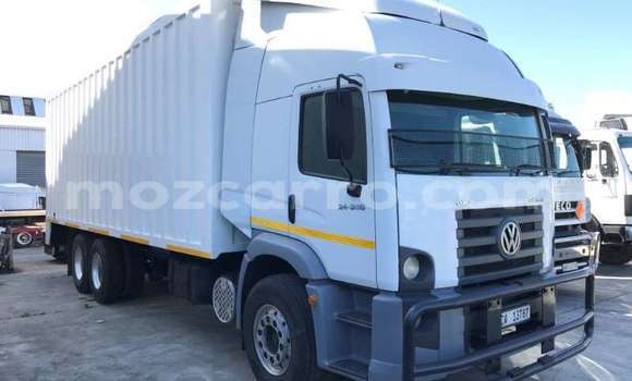 Buy Used Volkswagen TRUCK White Truck in Maputo in Maputo Buy Used Volkswagen TRUCK White Truck in Maputo in Maputo