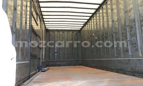 Buy Used Volkswagen TRUCK White Truck in Maputo in Maputo Buy Used Volkswagen TRUCK White Truck in Maputo in Maputo