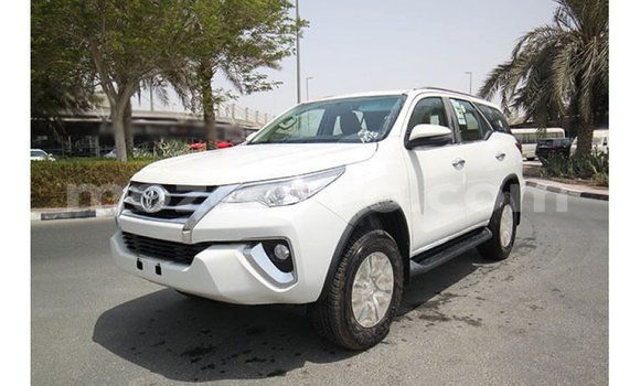 Buy Import Toyota Fortuner White Car in Import - Dubai in Cabo Delgado Buy Import Toyota Fortuner White Car in Import - Dubai in Cabo Delgado