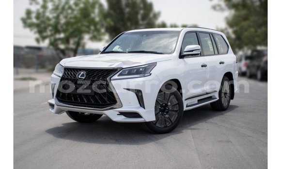 Nunua Imported Lexus LX Nyeupe Gari ndani ya Import - Dubai nchini Cabo Delgado Nunua Imported Lexus LX Nyeupe Gari ndani ya Import - Dubai nchini Cabo Delgado