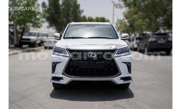 Nunua Imported Lexus LX Nyeupe Gari ndani ya Import - Dubai nchini Cabo Delgado Nunua Imported Lexus LX Nyeupe Gari ndani ya Import - Dubai nchini Cabo Delgado