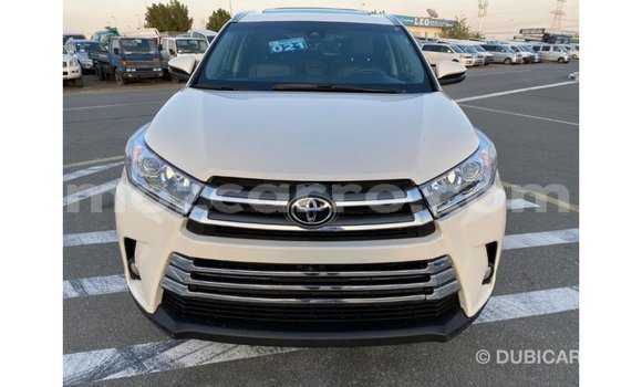 Comprar Importar Toyota Highlander Branco Carro em Import - Dubai em Cabo Delgado Comprar Importar Toyota Highlander Branco Carro em Import - Dubai em Cabo Delgado