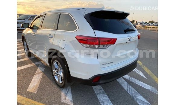 Comprar Importar Toyota Highlander Branco Carro em Import - Dubai em Cabo Delgado Comprar Importar Toyota Highlander Branco Carro em Import - Dubai em Cabo Delgado