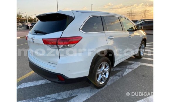 Comprar Importar Toyota Highlander Branco Carro em Import - Dubai em Cabo Delgado Comprar Importar Toyota Highlander Branco Carro em Import - Dubai em Cabo Delgado