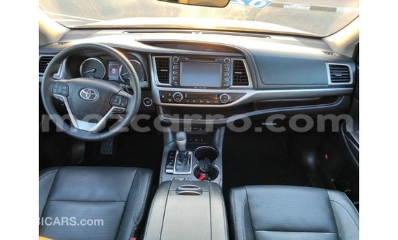 Comprar Importar Toyota Highlander Branco Carro em Import - Dubai em Cabo Delgado Comprar Importar Toyota Highlander Branco Carro em Import - Dubai em Cabo Delgado
