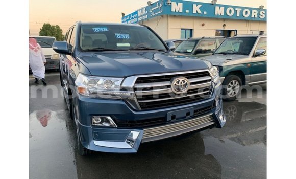 Comprar Importar Toyota Land Cruiser Azul Carro em Import - Dubai em Cabo Delgado Comprar Importar Toyota Land Cruiser Azul Carro em Import - Dubai em Cabo Delgado