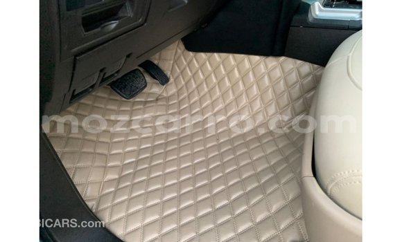 Comprar Importar Toyota Land Cruiser Azul Carro em Import - Dubai em Cabo Delgado Comprar Importar Toyota Land Cruiser Azul Carro em Import - Dubai em Cabo Delgado