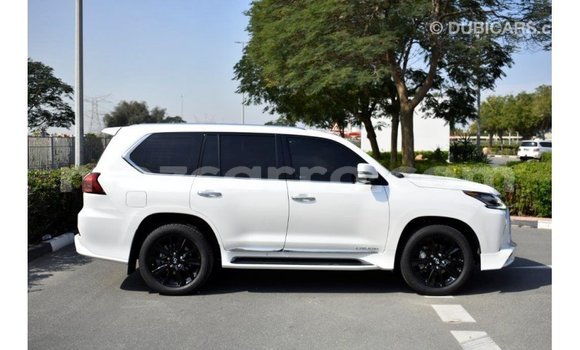 Buy Import Lexus LX White Car in Import - Dubai in Cabo Delgado Buy Import Lexus LX White Car in Import - Dubai in Cabo Delgado
