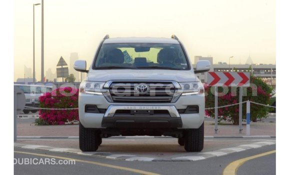 Buy Import Toyota Land Cruiser White Car in Import - Dubai in Cabo Delgado Buy Import Toyota Land Cruiser White Car in Import - Dubai in Cabo Delgado