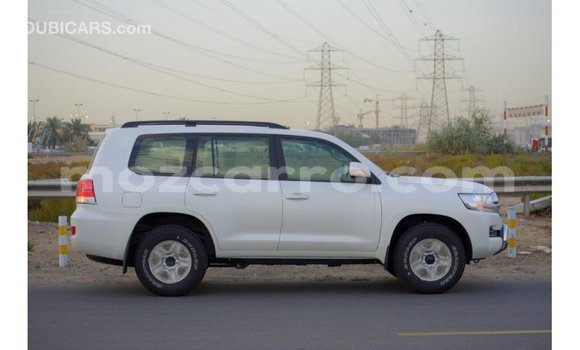 Buy Import Toyota Land Cruiser White Car in Import - Dubai in Cabo Delgado Buy Import Toyota Land Cruiser White Car in Import - Dubai in Cabo Delgado