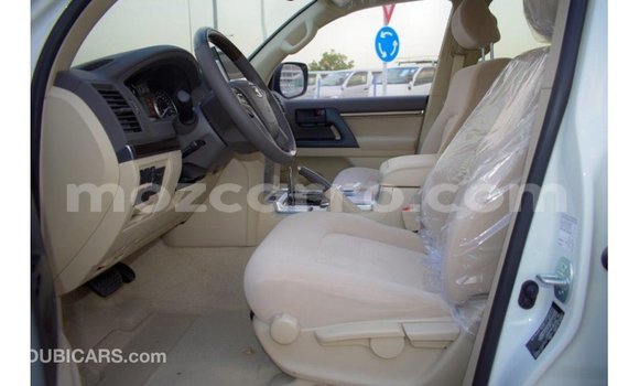 Buy Import Toyota Land Cruiser White Car in Import - Dubai in Cabo Delgado Buy Import Toyota Land Cruiser White Car in Import - Dubai in Cabo Delgado