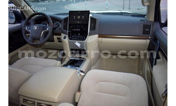 Buy Import Toyota Land Cruiser White Car in Import - Dubai in Cabo Delgado Buy Import Toyota Land Cruiser White Car in Import - Dubai in Cabo Delgado