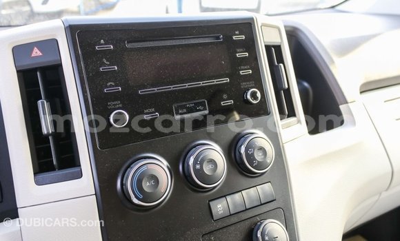 Tenga Imported Toyota Hiace Chena Mota in Import - Dubai in Cabo Delgado Tenga Imported Toyota Hiace Chena Mota in Import - Dubai in Cabo Delgado