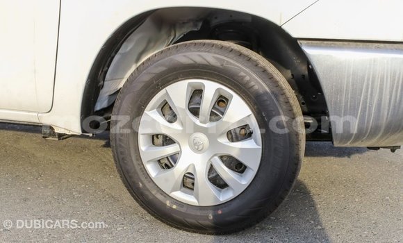 Tenga Imported Toyota Hilux Chena Mota in Import - Dubai in Cabo Delgado Tenga Imported Toyota Hilux Chena Mota in Import - Dubai in Cabo Delgado