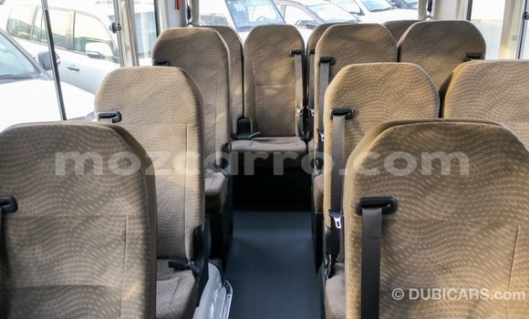Nunua Imported Toyota Coaster Nyeupe Gari ndani ya Import - Dubai nchini Cabo Delgado Nunua Imported Toyota Coaster Nyeupe Gari ndani ya Import - Dubai nchini Cabo Delgado