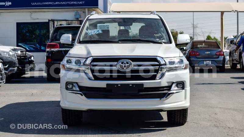 Big with watermark toyota land cruiser cabo delgado import dubai 6561