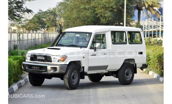 Buy Import Toyota Land Cruiser White Car in Import - Dubai in Cabo Delgado Buy Import Toyota Land Cruiser White Car in Import - Dubai in Cabo Delgado
