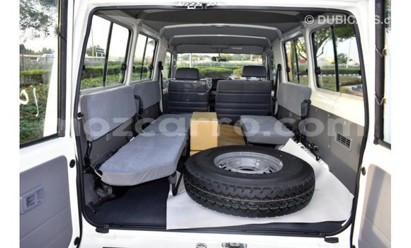 Buy Import Toyota Land Cruiser White Car in Import - Dubai in Cabo Delgado Buy Import Toyota Land Cruiser White Car in Import - Dubai in Cabo Delgado