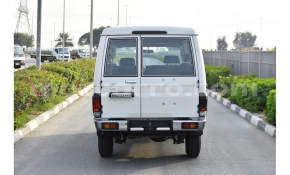 Buy Import Toyota Land Cruiser White Car in Import - Dubai in Cabo Delgado Buy Import Toyota Land Cruiser White Car in Import - Dubai in Cabo Delgado