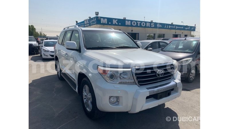 Big with watermark toyota land cruiser cabo delgado import dubai 6576