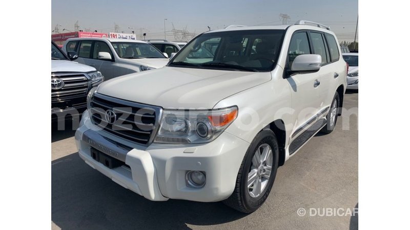 Big with watermark toyota land cruiser cabo delgado import dubai 6576