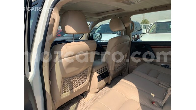 Big with watermark toyota land cruiser cabo delgado import dubai 6576