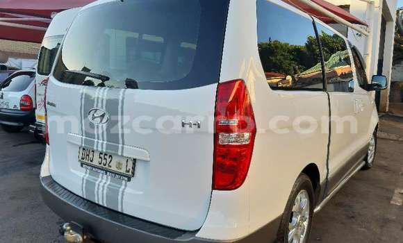 Buy Used Hyundai H1 White Car in Maputo in Maputo Buy Used Hyundai H1 White Car in Maputo in Maputo
