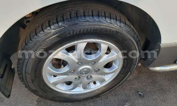 Buy Used Hyundai H1 White Car in Maputo in Maputo Buy Used Hyundai H1 White Car in Maputo in Maputo