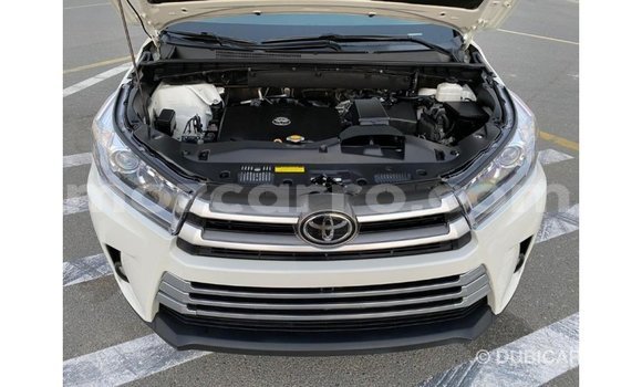 Nunua Imported Toyota Highlander Nyeupe Gari ndani ya Import - Dubai nchini Cabo Delgado Nunua Imported Toyota Highlander Nyeupe Gari ndani ya Import - Dubai nchini Cabo Delgado