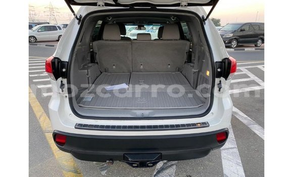 Nunua Imported Toyota Highlander Nyeupe Gari ndani ya Import - Dubai nchini Cabo Delgado Nunua Imported Toyota Highlander Nyeupe Gari ndani ya Import - Dubai nchini Cabo Delgado
