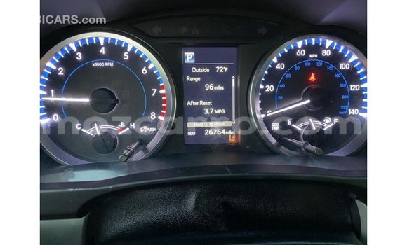 Nunua Imported Toyota Highlander Nyeupe Gari ndani ya Import - Dubai nchini Cabo Delgado Nunua Imported Toyota Highlander Nyeupe Gari ndani ya Import - Dubai nchini Cabo Delgado