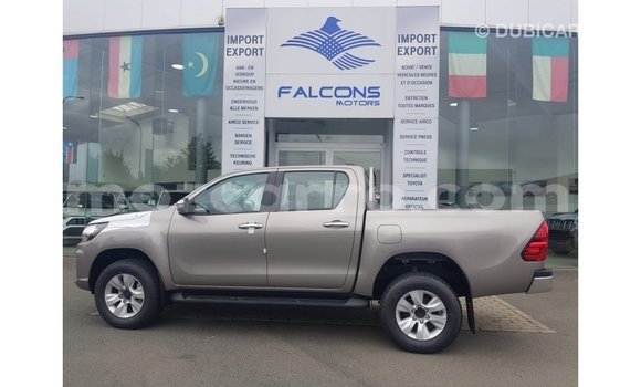 Comprar Importar Toyota Hilux De outros Carro em Import - Dubai em Cabo Delgado Comprar Importar Toyota Hilux De outros Carro em Import - Dubai em Cabo Delgado